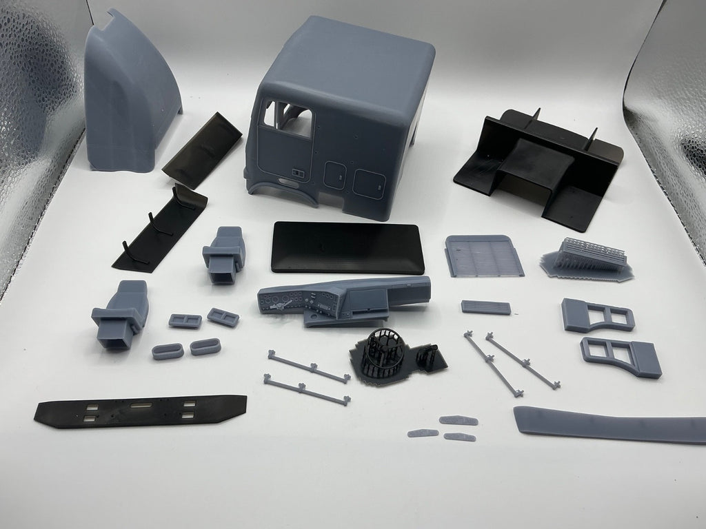 1/24th resin 3d 84-88 Freightliner 96” cab by KJ