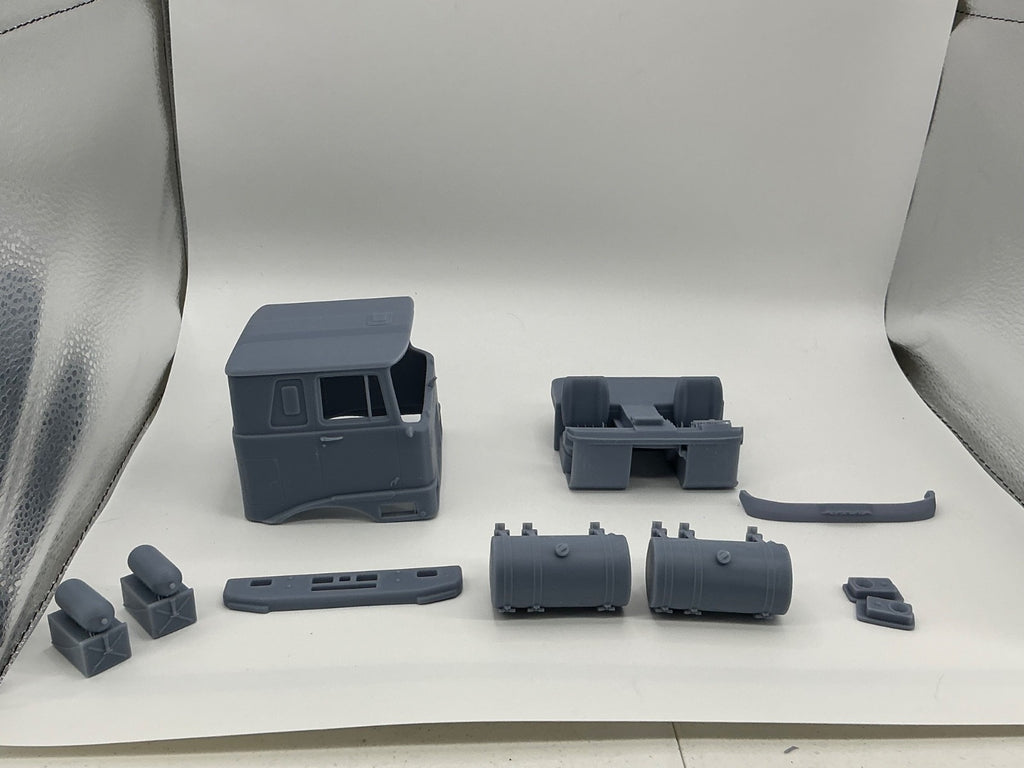 1/25 resin printed F700 sba cabover sleeper by Alfa Centauri