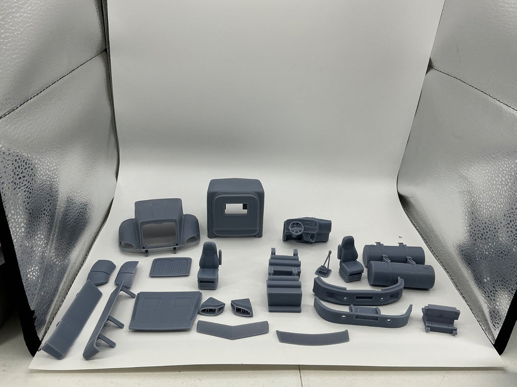 1/25 resin printed Peterbilt 386 ultra cab day cab  by Alfa Centauri