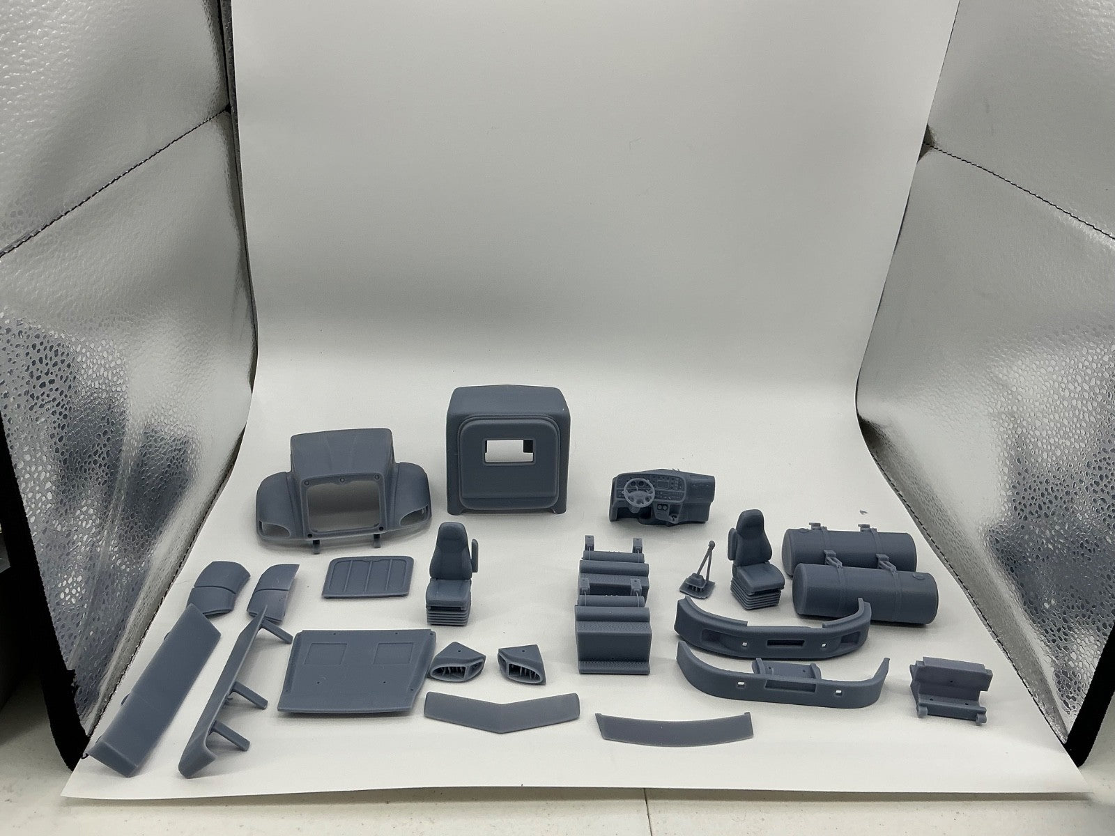 1/25 resin printed Peterbilt 386 ultra cab day cab  by Alfa Centauri