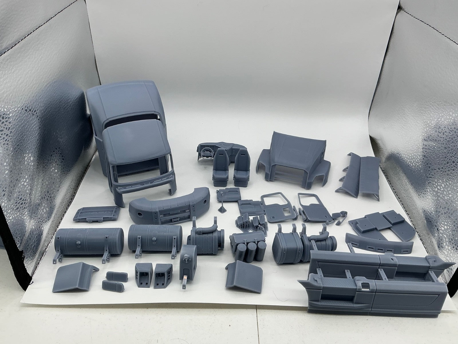 1/25th 3d printed Mk Anthem 70” sleeper cab cab kit by Alpha Centauri