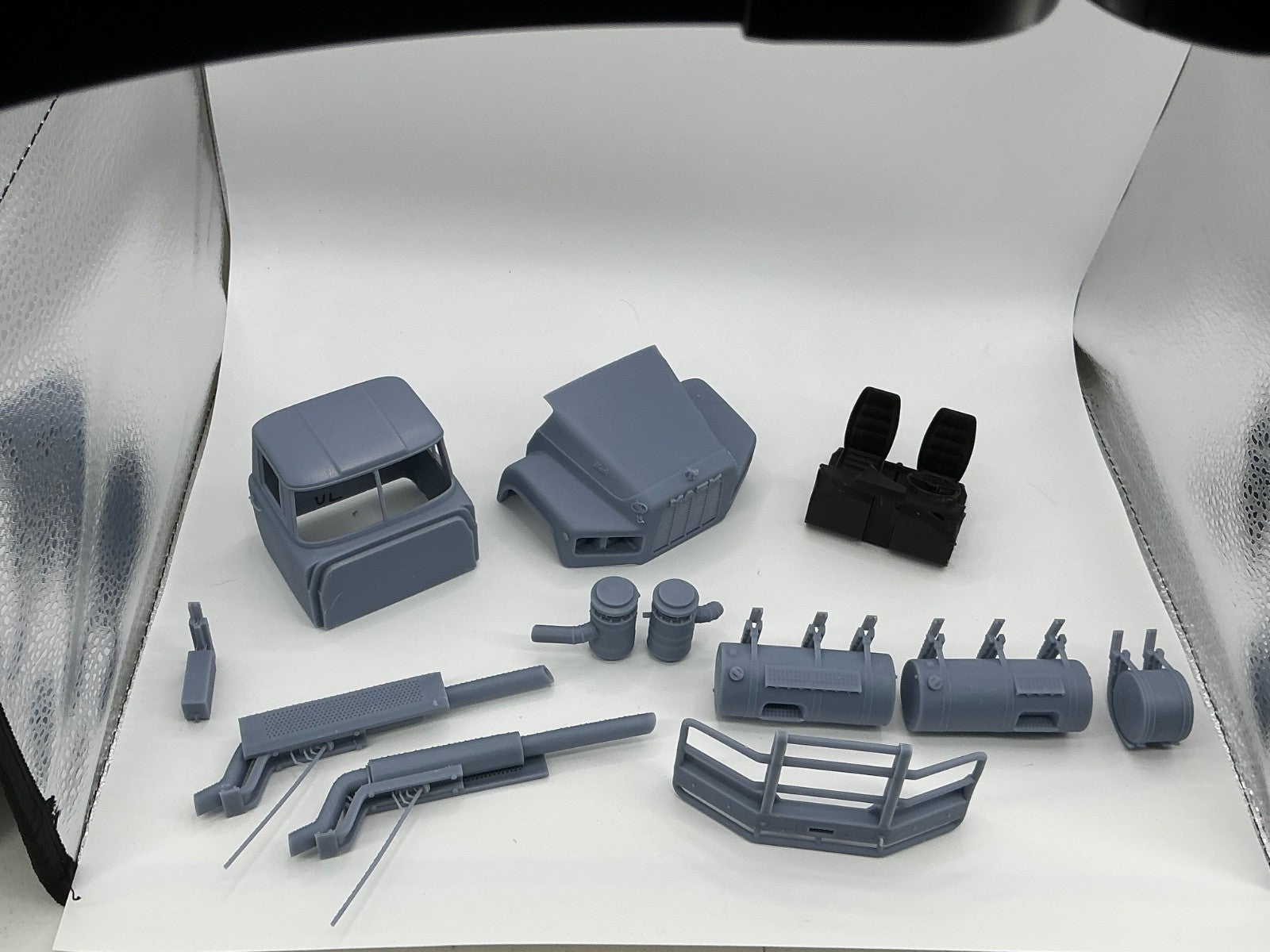 1/25th 3d printed Valueliner day cab kit by Alpha Centauri