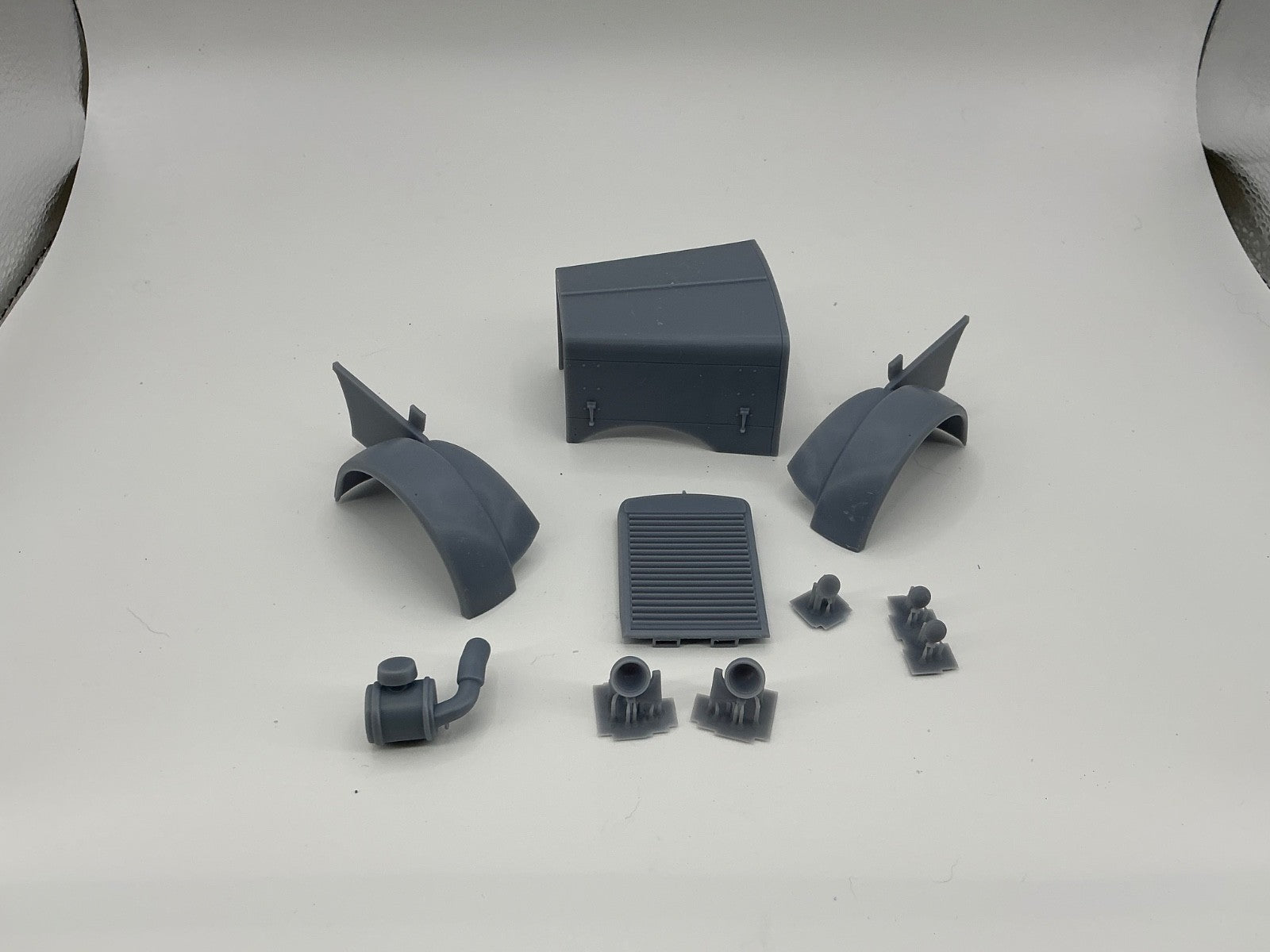 1/25th scale resin 3d printed Peterbilt 281 hood by anonymous. Read description.
