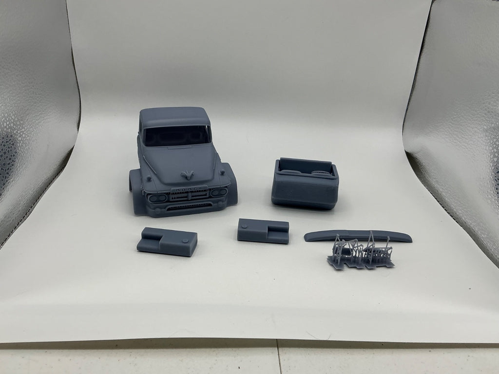 1/25 resin 3d printed 1958 Dodge C800 by Nahuel Customs