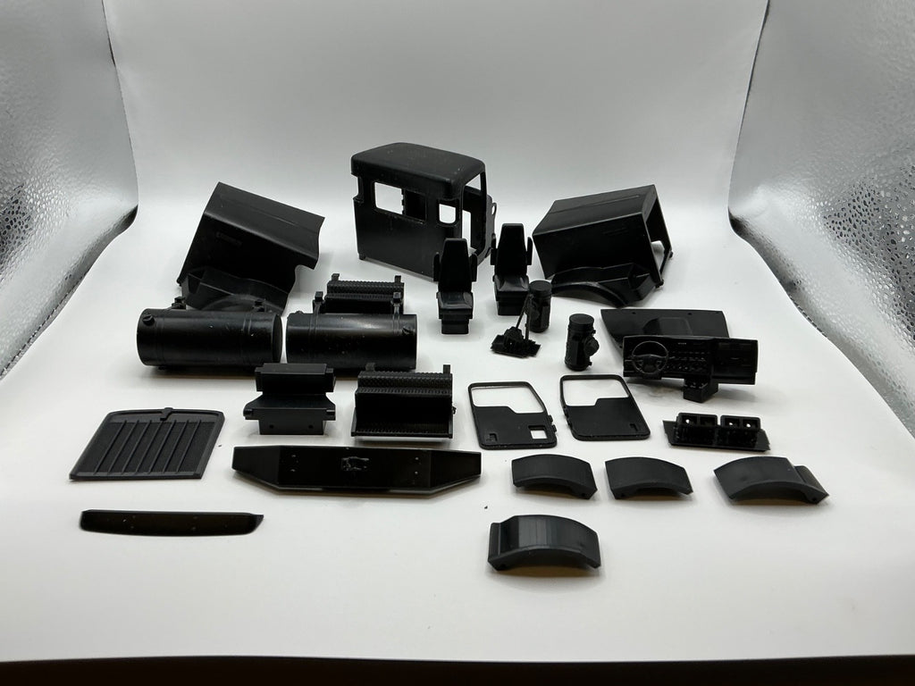 1/25th 3d printed KW T800H 3 window flat top day cab kit by Alpha Centauri