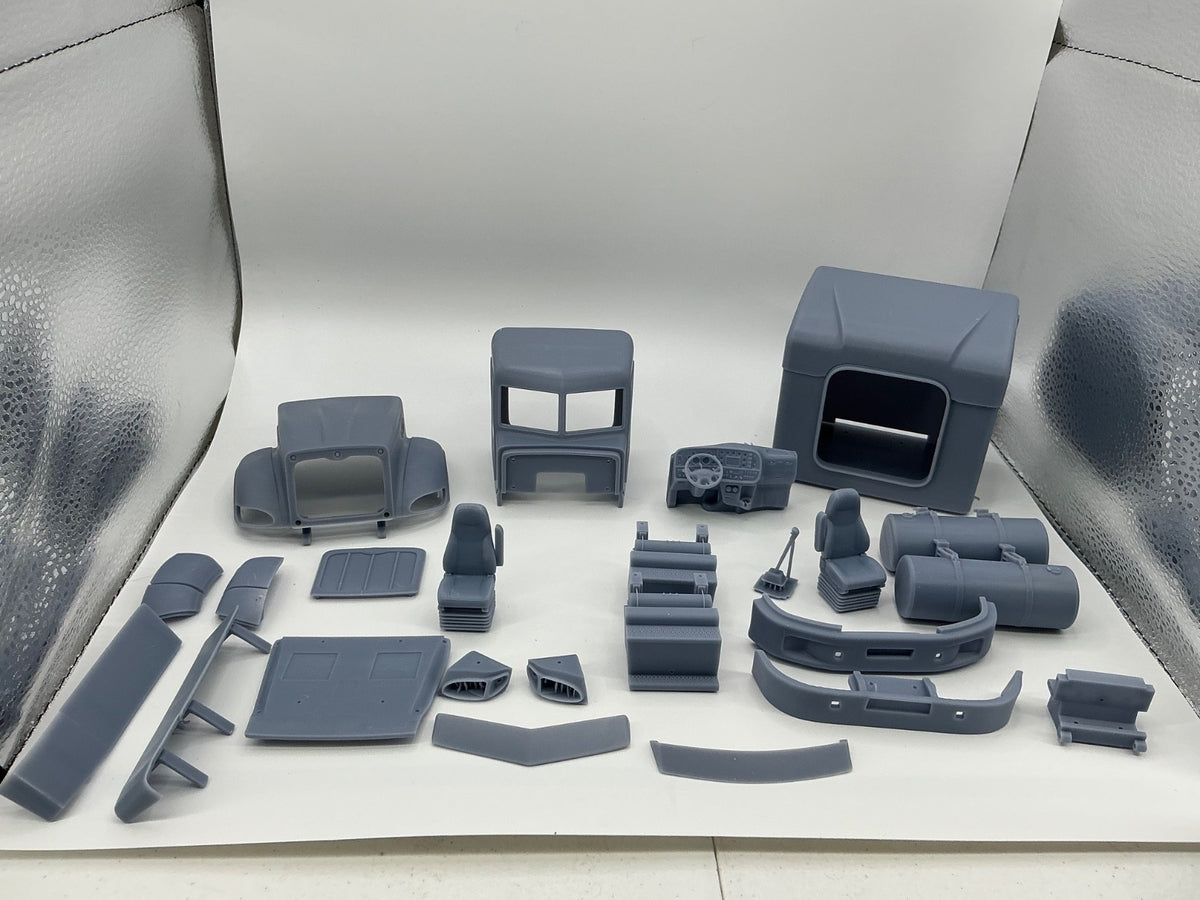1/25 resin printed Peterbilt 386 ultra cab w/ 48” sleeper by Alfa Centauri