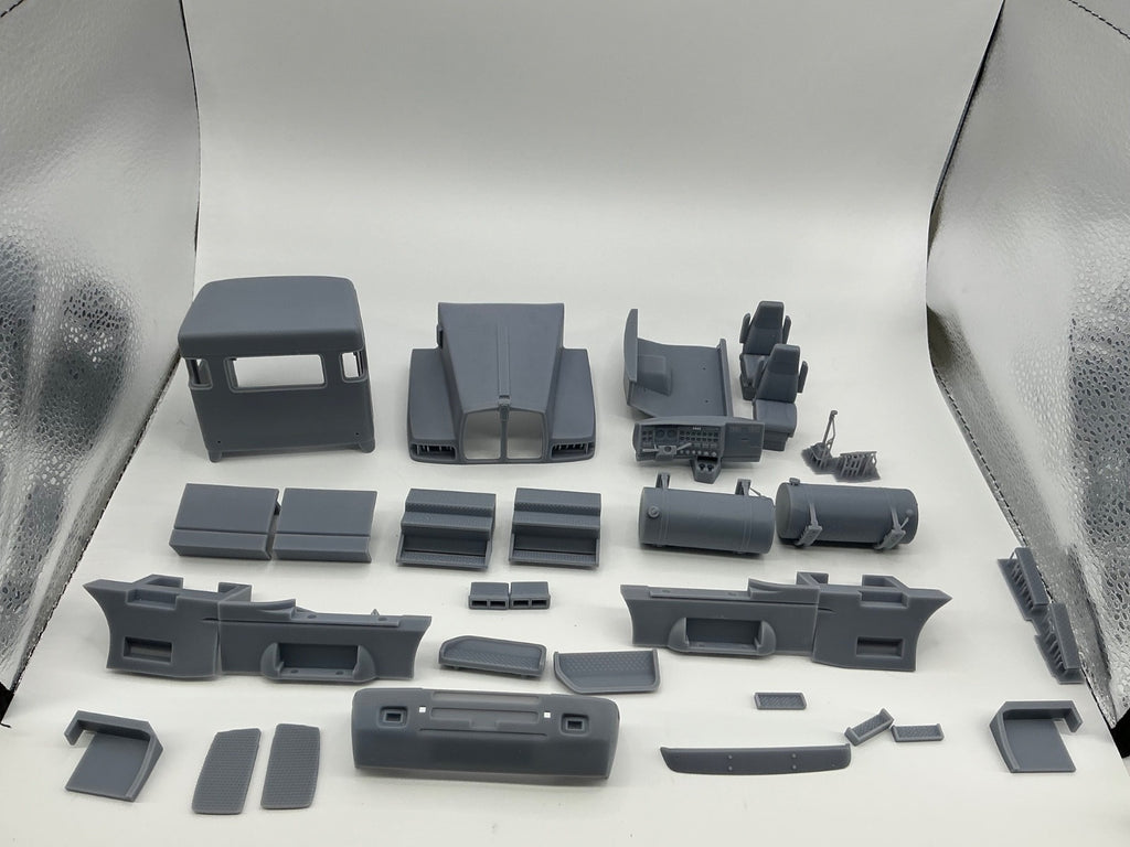 1/25 resin Kenworth T600 3 window day cab by alfa centauri