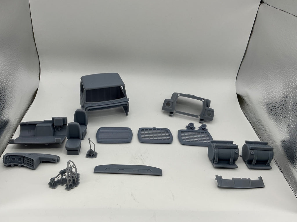 1/25 scale 3d printed  FORD LN / LNT 8000 / 9000 93.3 BBC by Alfa Centauri