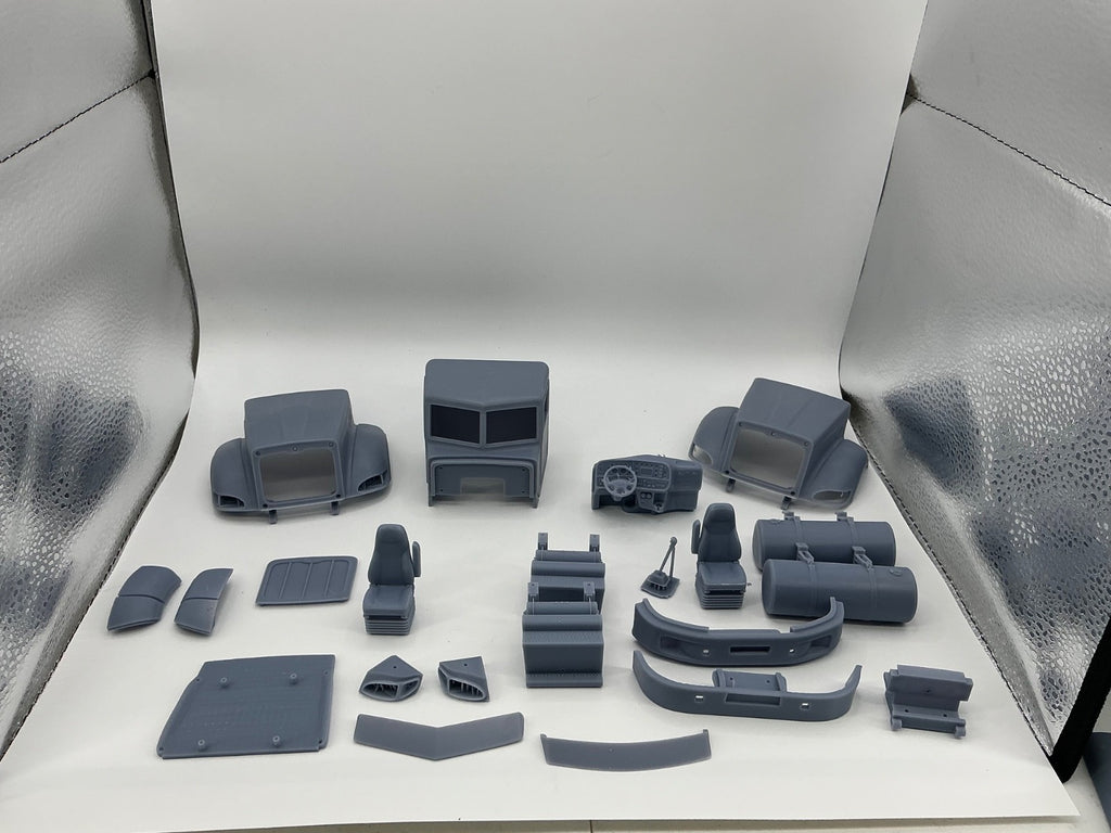 1/25 resin printed Peterbilt 386 flat top day cab by Alfa Centauri