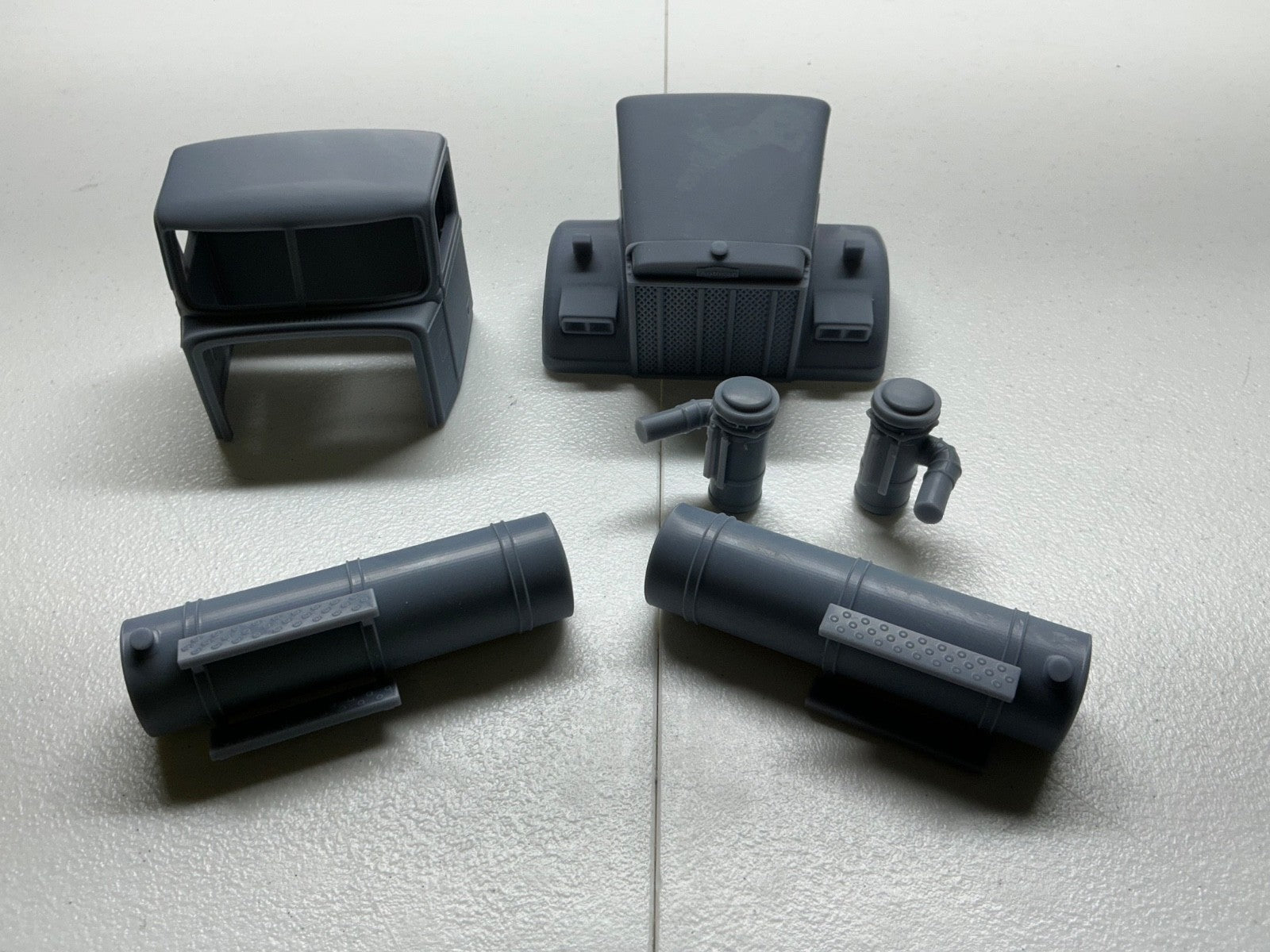 1/25th resin 3d printed Autocar AT64F day cab by Alfa Centauri