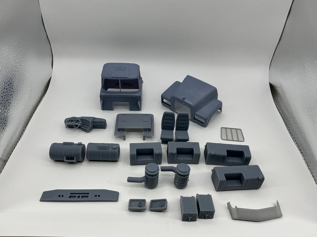 1/25 3d printed Mack R600 w/interior by Alfa Centauri