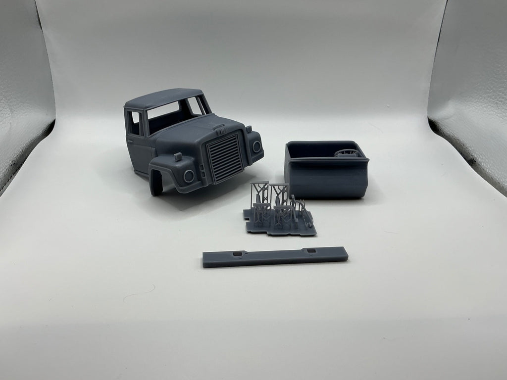 1/25th scale 3d printed resin International Fleetstar 2000-D by  Nahuel customs