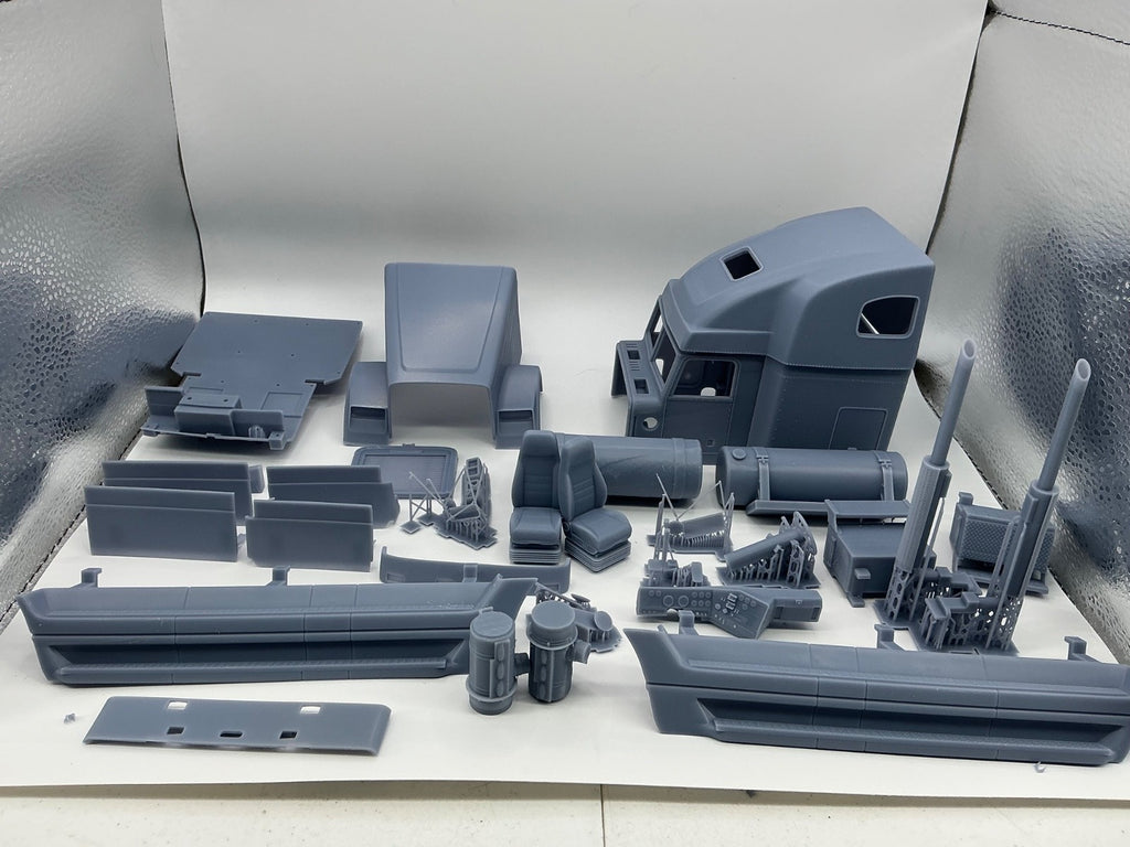 1/25th 3d printed Freightliner FLD 120 classic long hood kit by Alpha Centauri