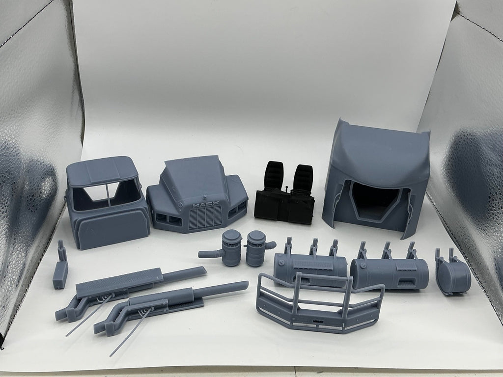 1/25th 3d printed Valueliner R/H Drive 60” sleeper cab kit by Alpha Centauri