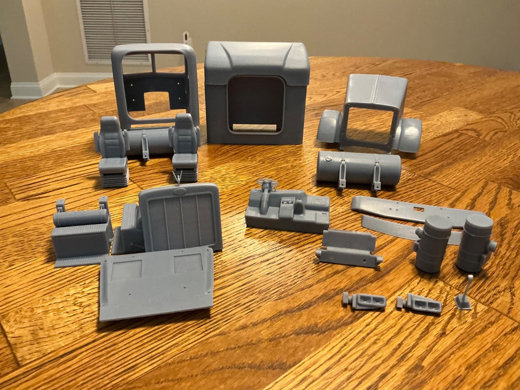 1/25th resin 3d printed Peterbilt 379 ultra cab w/48”sleeper by Alpha Centauri