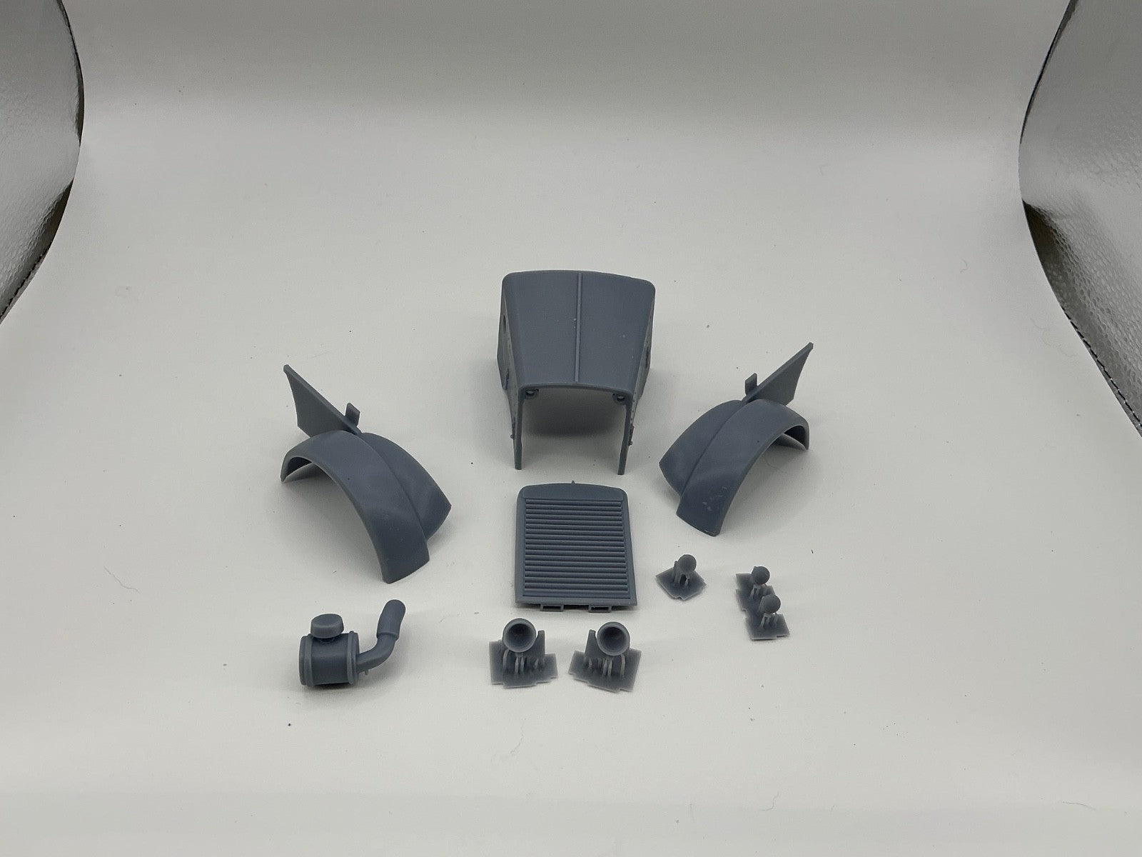 1/25th scale resin 3d printed Peterbilt 281 hood by anonymous. Read description.