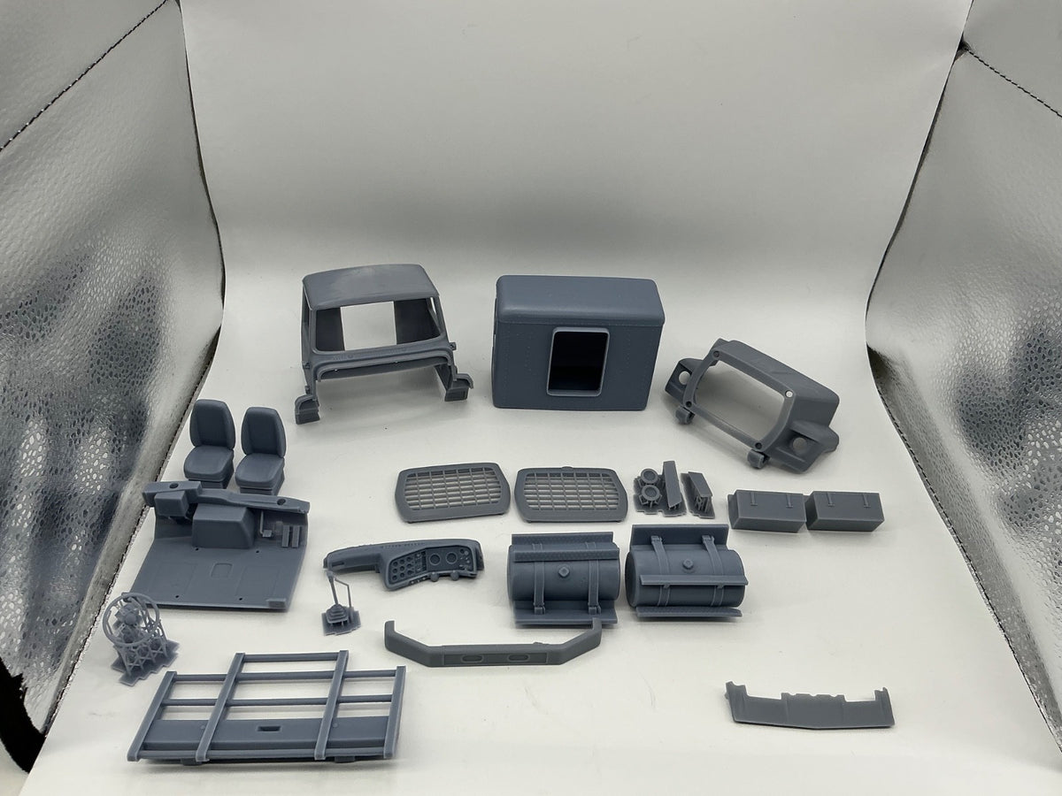 1/25 resin 3d printed FORD LS / LTS 8000 / 9000 sleeper AU by Alfa Centauri