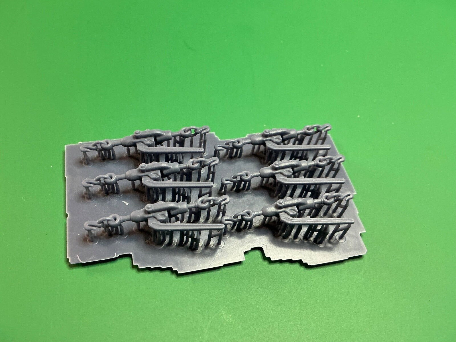 1/43 scale chain binder 6 pack 3d printed