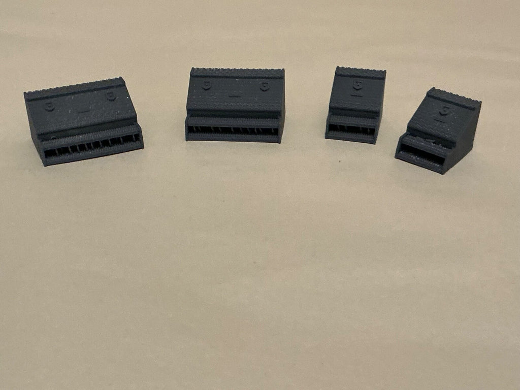 1/25th scale resin 3d printed storage/step boxes designed by Nahuei Customs