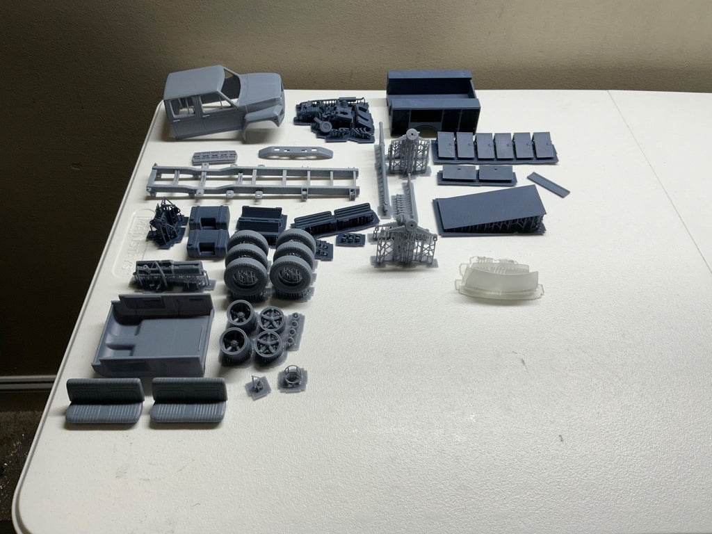 1/25 3d printed resin 1982 Ford F 700 service truck by Andrey Bezrodney