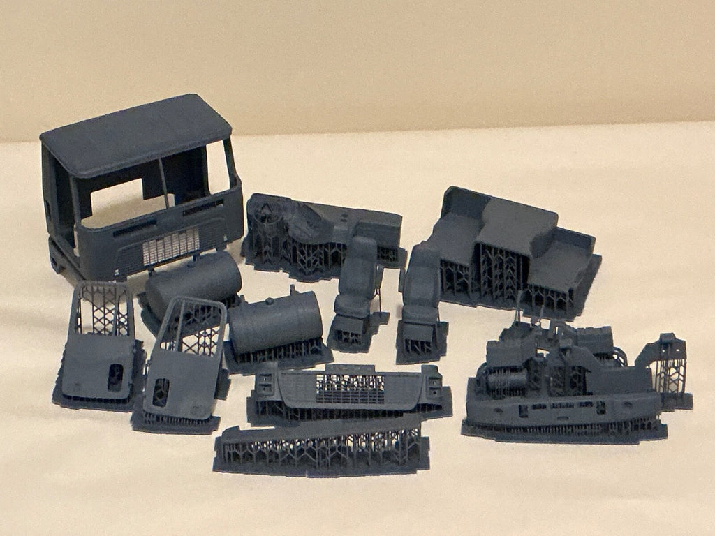 3d printed 1/24th Ford CL 9000 SCALE CAB 64" DAY CAB dual headlight version