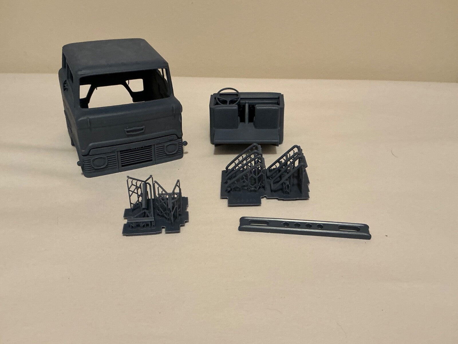 1/25th scale Ford H - SERIES TRUCK CAB