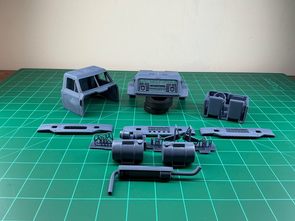 1/25th 3d printed resin Chevy C90 long nose truck cab by Nahuel Customs