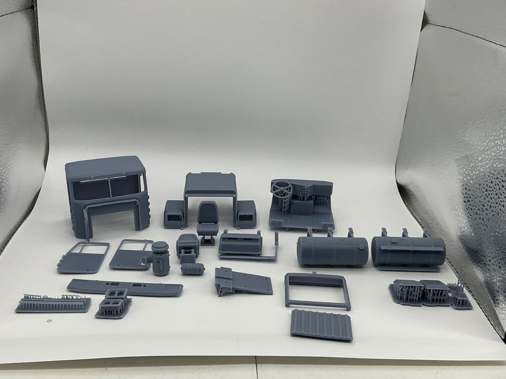 1/25 resin printed 1980 GMC General day cab by Alfa Centauri