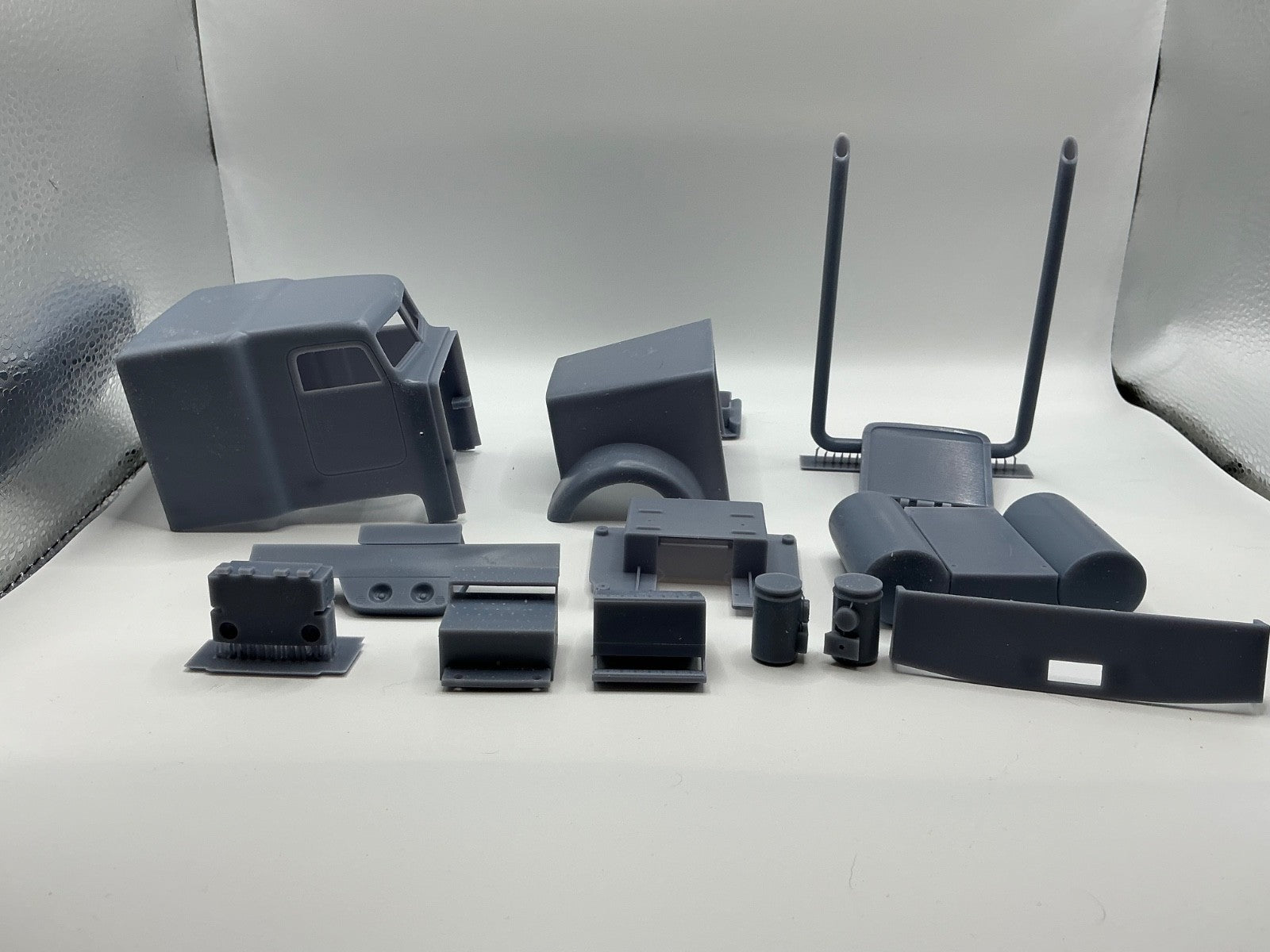 1/25th resin 3d printed Freightliner Classic XL MOB SLED  by Alpha Centauri