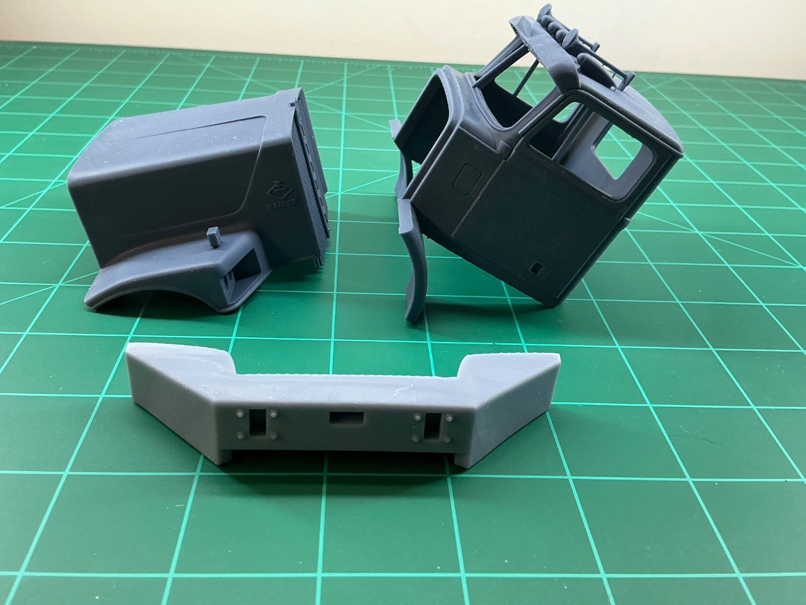 1/50th scale 3d printed resin Diamond Reo Raider cab  by Alfa Centauri