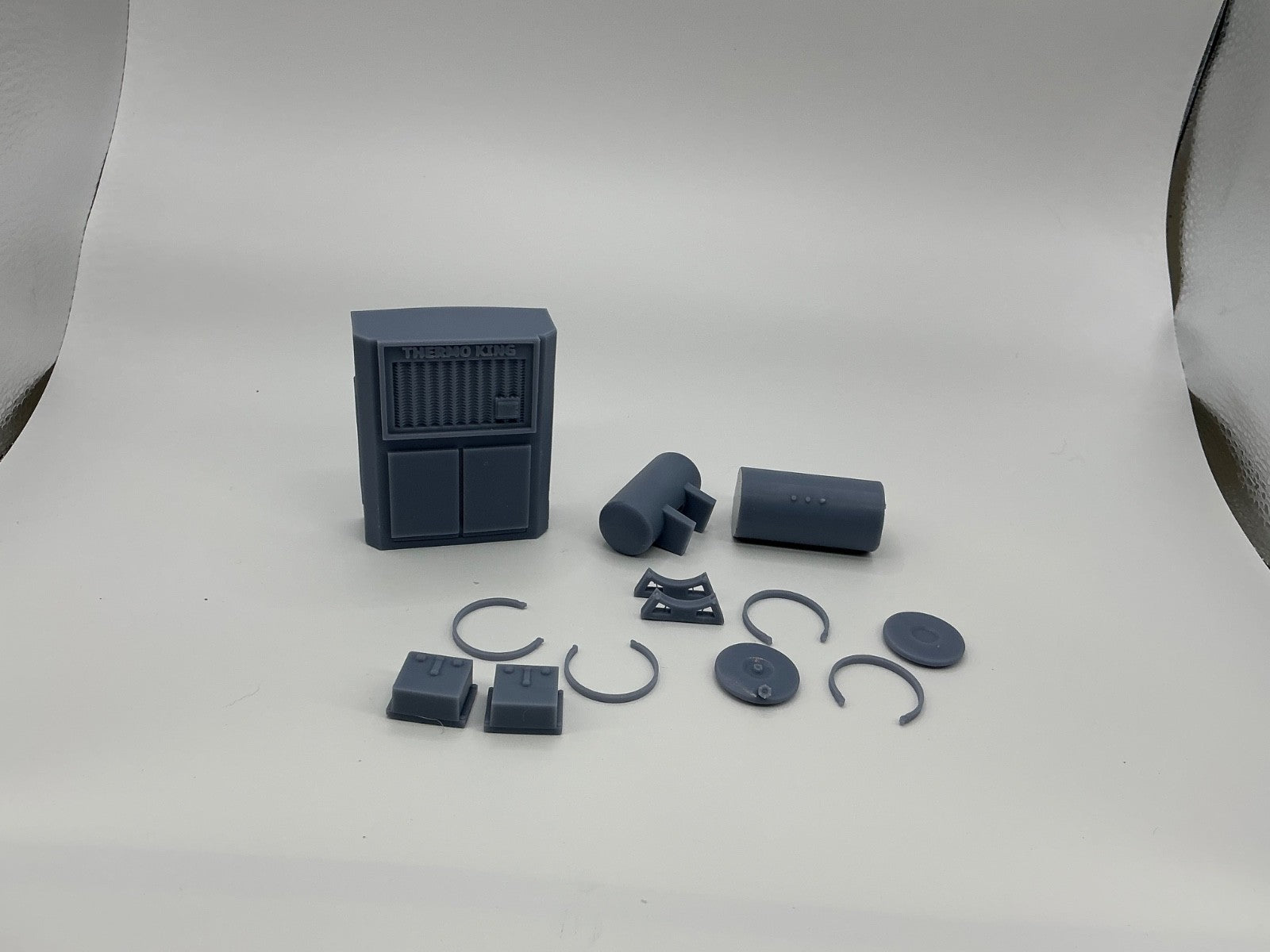 1/25 Scale Speed Garage Vintage Reefer unit Kit – Officially Licensed