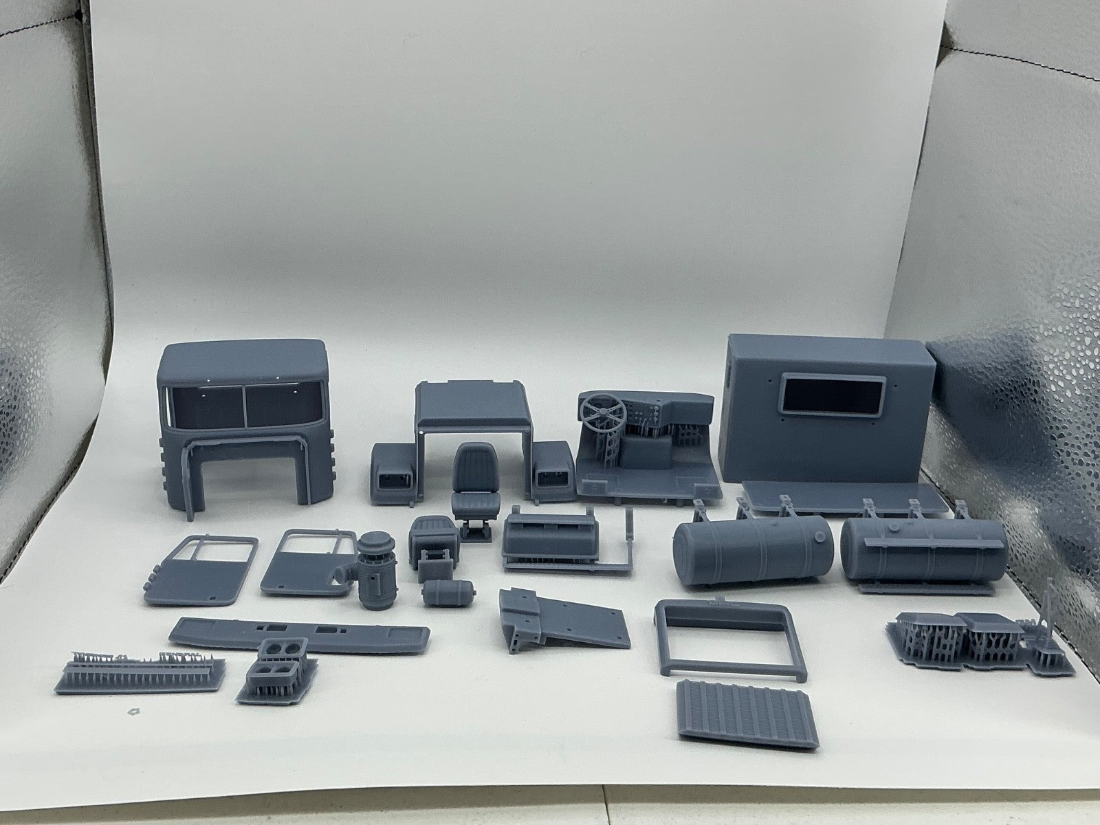 1/25 resin printed 1980 GMC General with small  sleeper by Alfa Centauri