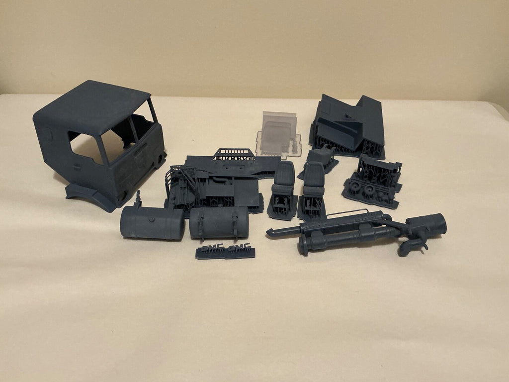 1/25th 3d printed GMC CRACKERBOX DFR 8000 SLEEPER CAB