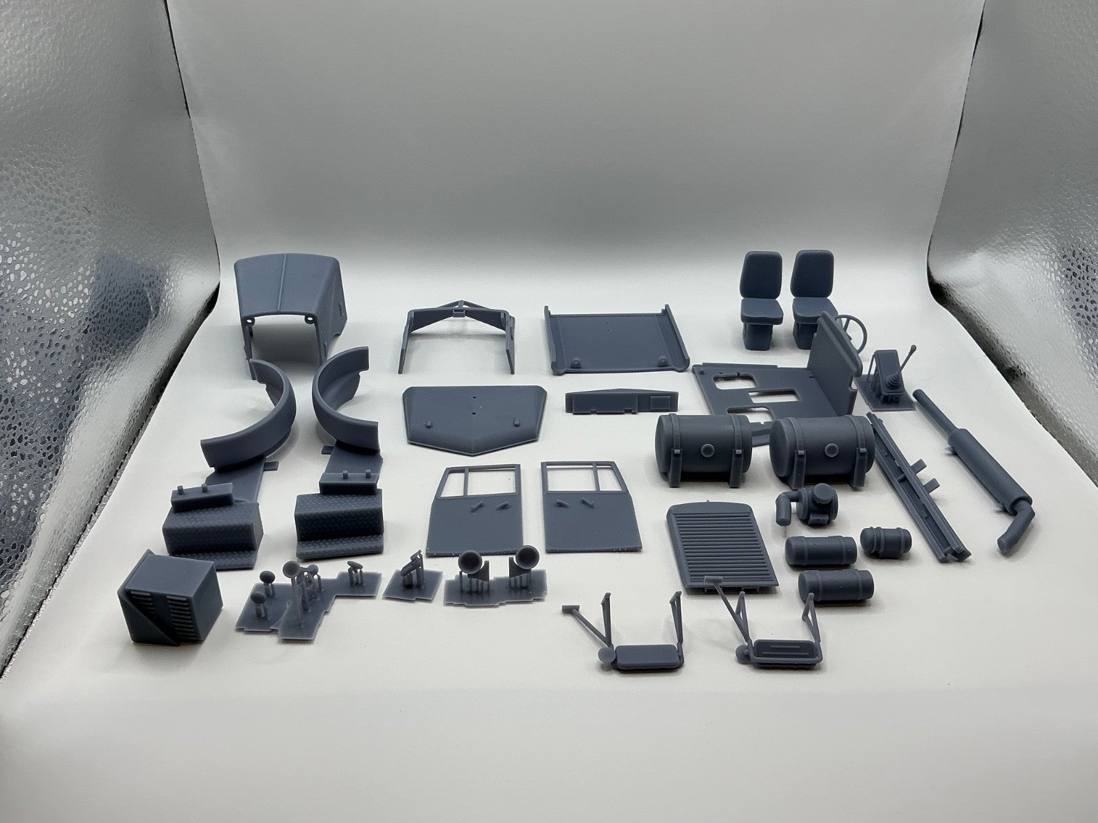 1/25th scale resin 3d printed Peterbilt 281 by anonymous. Read description.