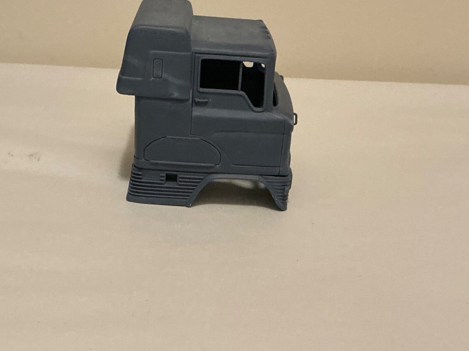 3d printed Ford H - SERIES TRUCK CAB WITH SLEEPER - 1 /64th  SCALE