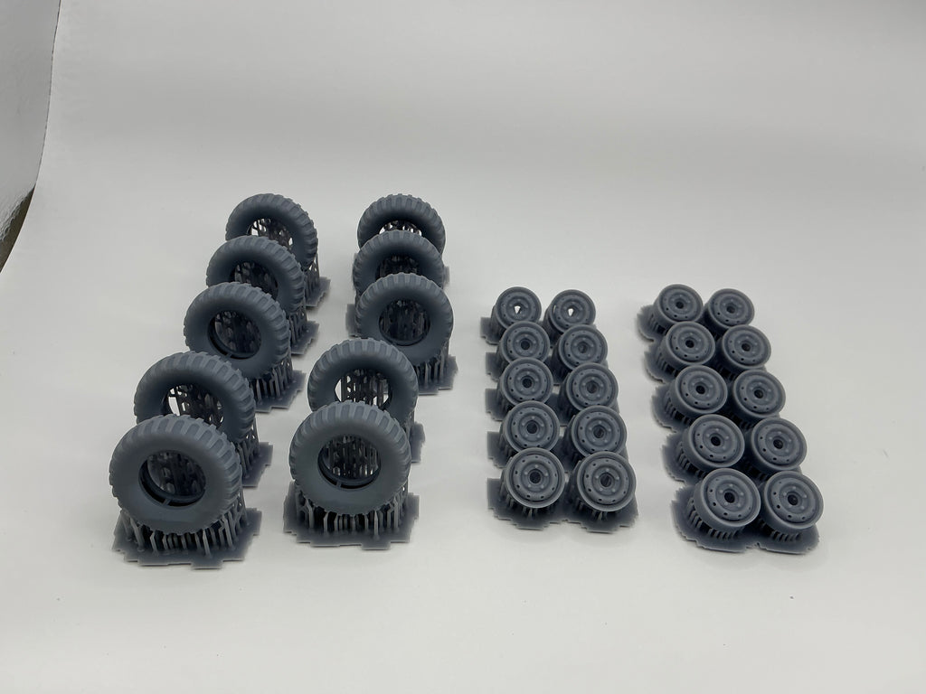 Scale Speed Garage 1/25 NDT H78-15 tires and 15x5 wheels